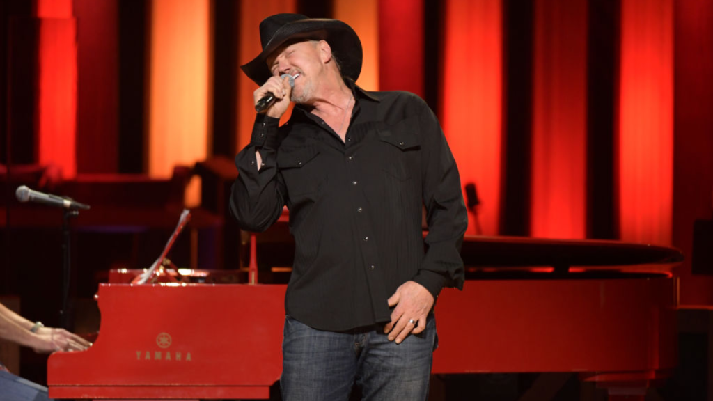 Memorial Day Trace Adkins