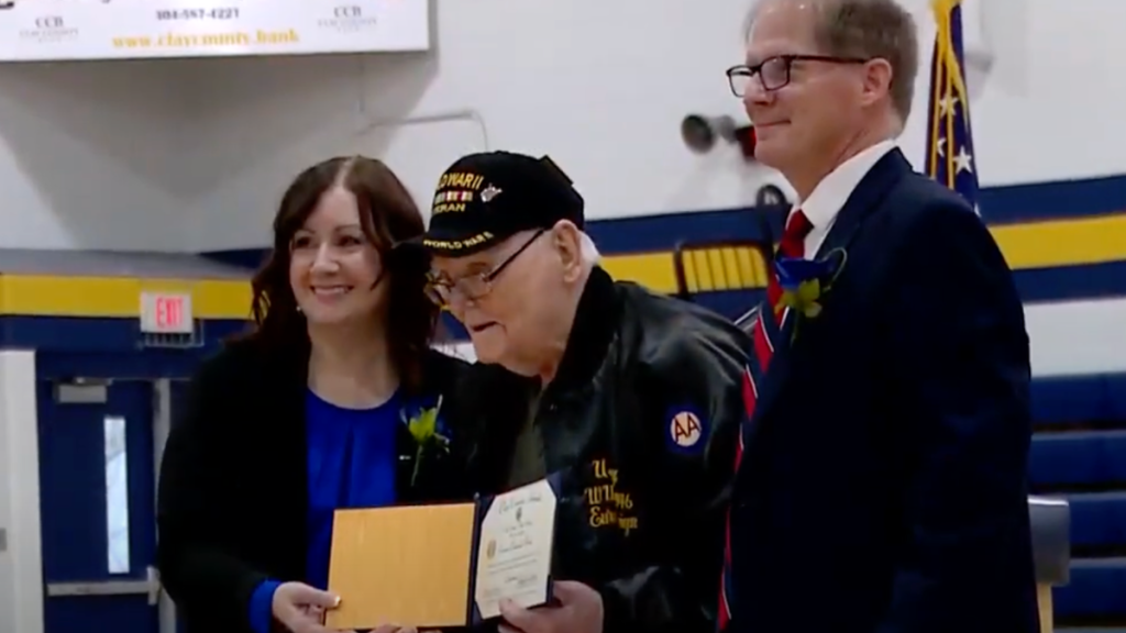 WWII Vet Graduate
