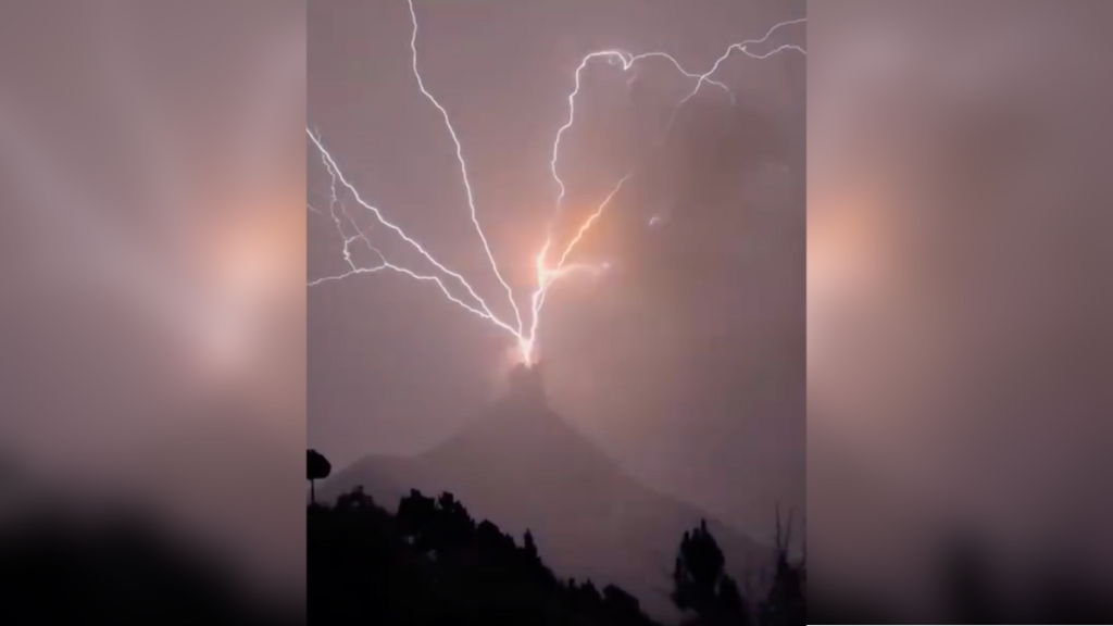 volcano lightning