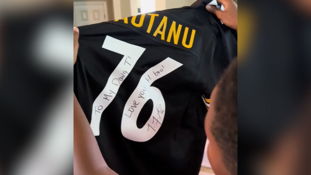Troy Fautanu jersey