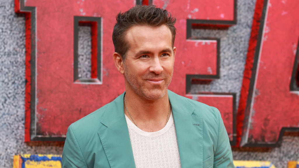 Travis Kelce Ryan Reynolds