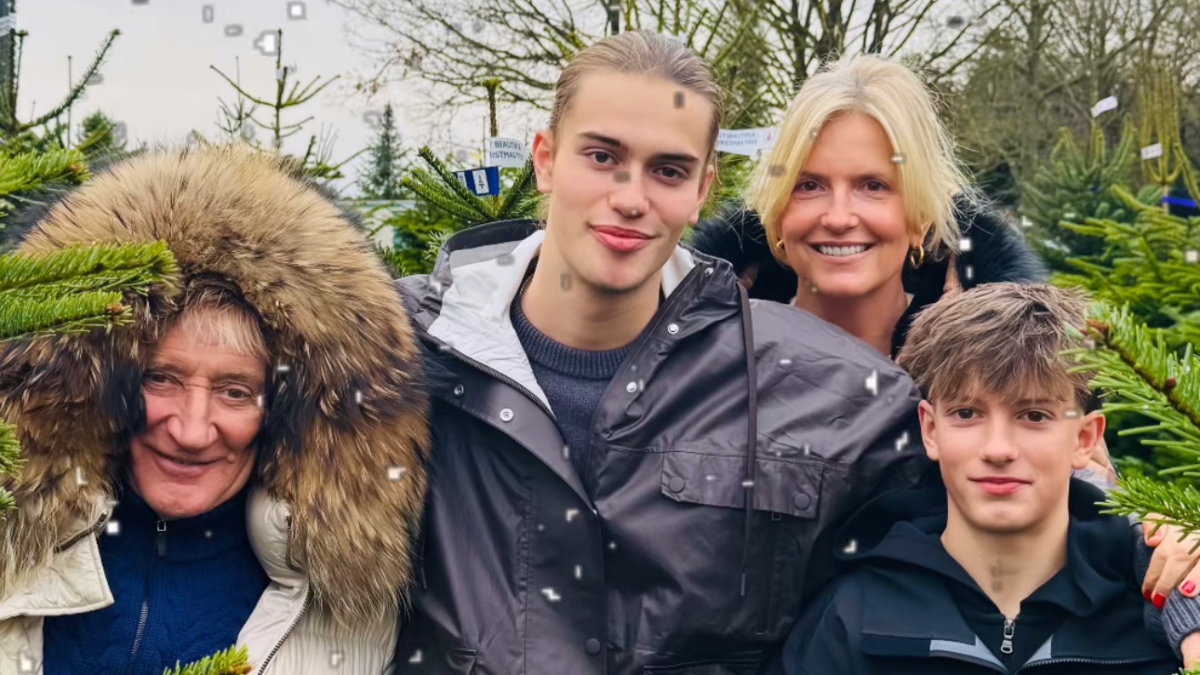 Rod Stewart And Wife Penny Lancaster Get Into The Holiday Spirit With Rare Photo Of Their Sons