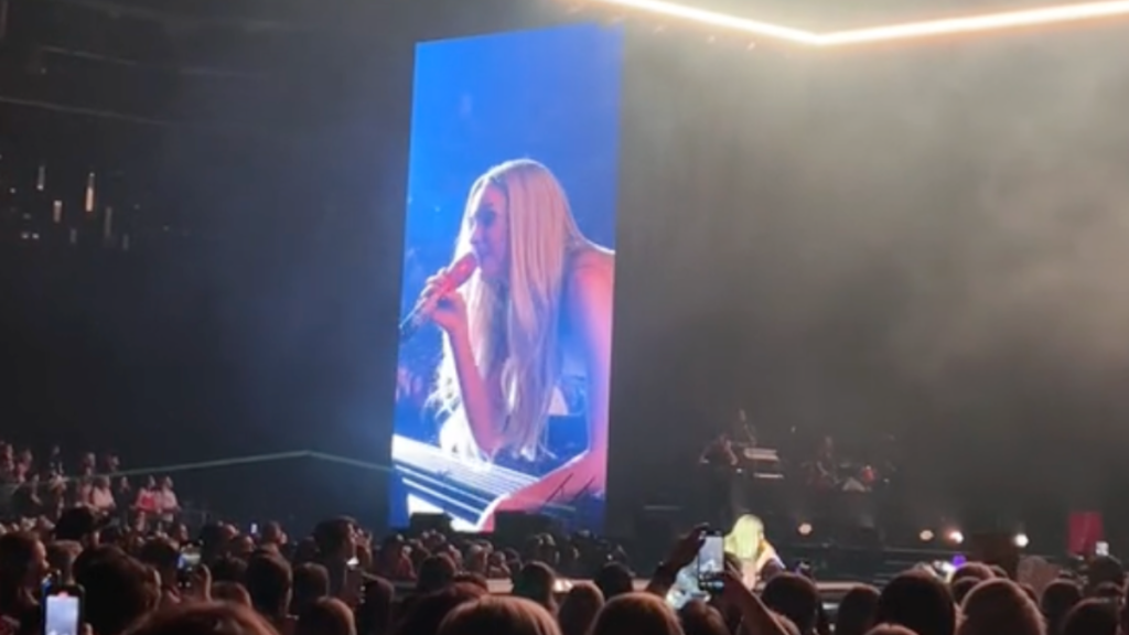 Kelsea Ballerini Bullied