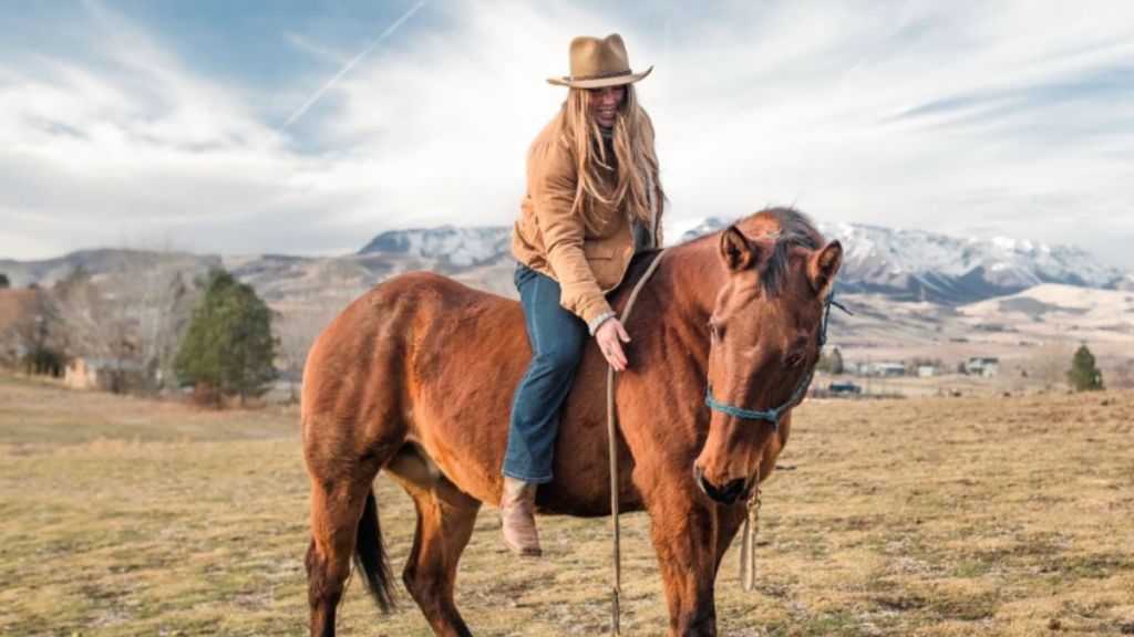 Image shows Em riding Sunny, the Craigslist horse bareback.