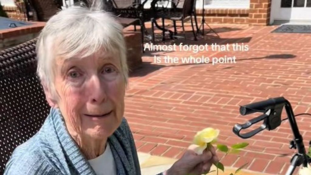 With her mom on hospice, influencer Karen Shields shares beautiful moments.