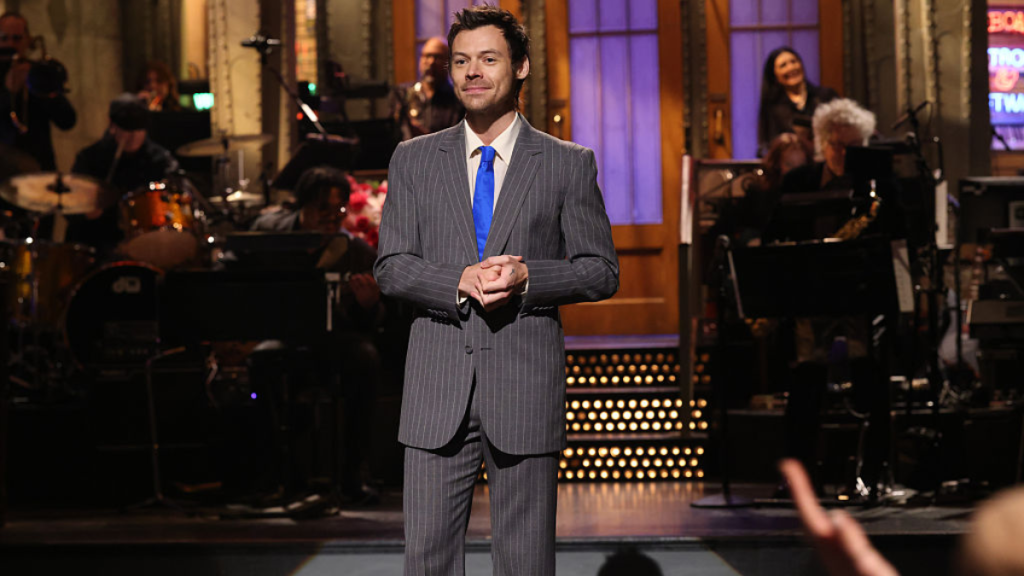 Harry Styles Engaged