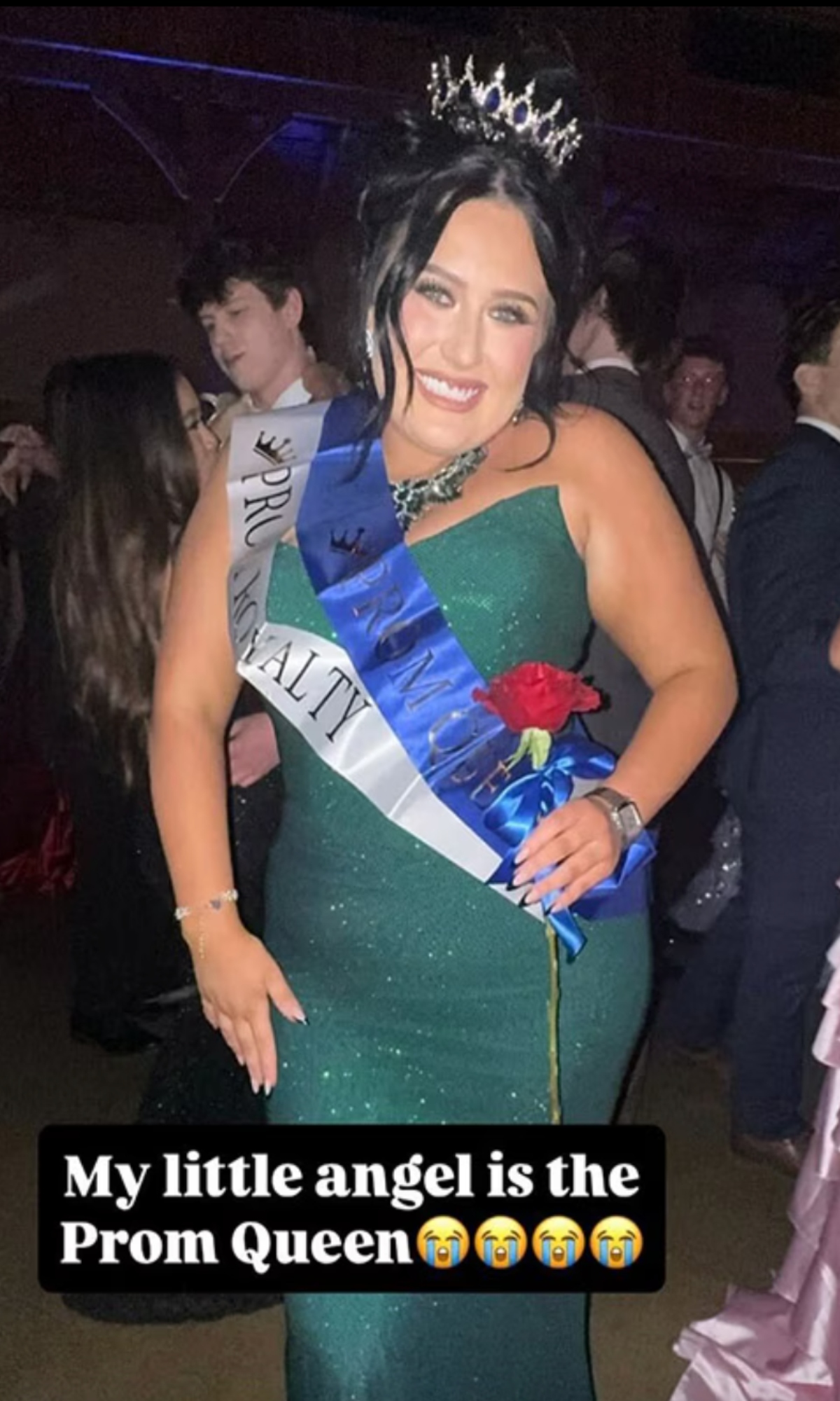 Country Mega Star’s Daughter is Crowned Prom Queen, and He’s in Tears