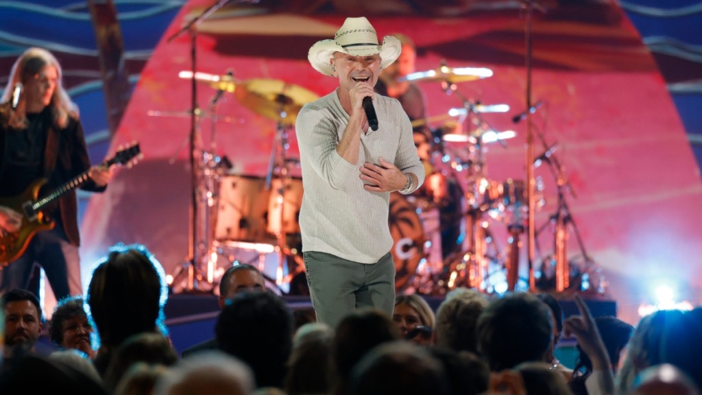 Kenny Chesney 100