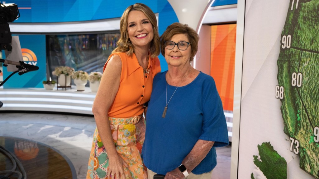 Savannah Guthrie Mom