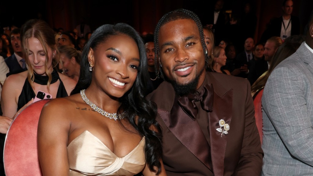 Simone Biles Johnathan Owens